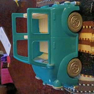 🟢 Turquiose Calico Critters Happy Camper Car